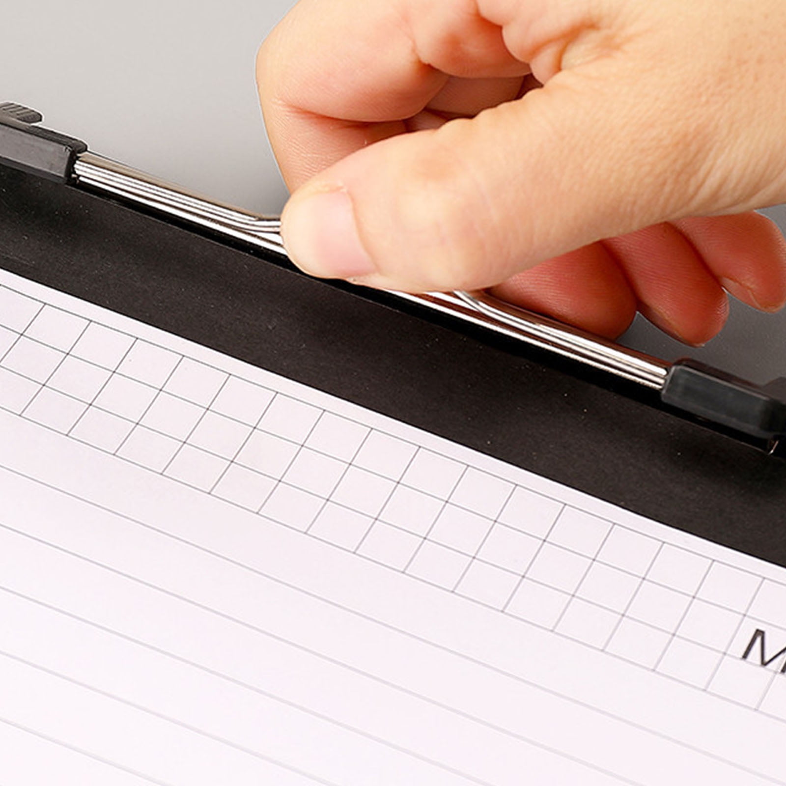 Multifuntional Clipboard with Integrated Storage for Pen and Cards Suitable for Meetings and Daily Office Tasks