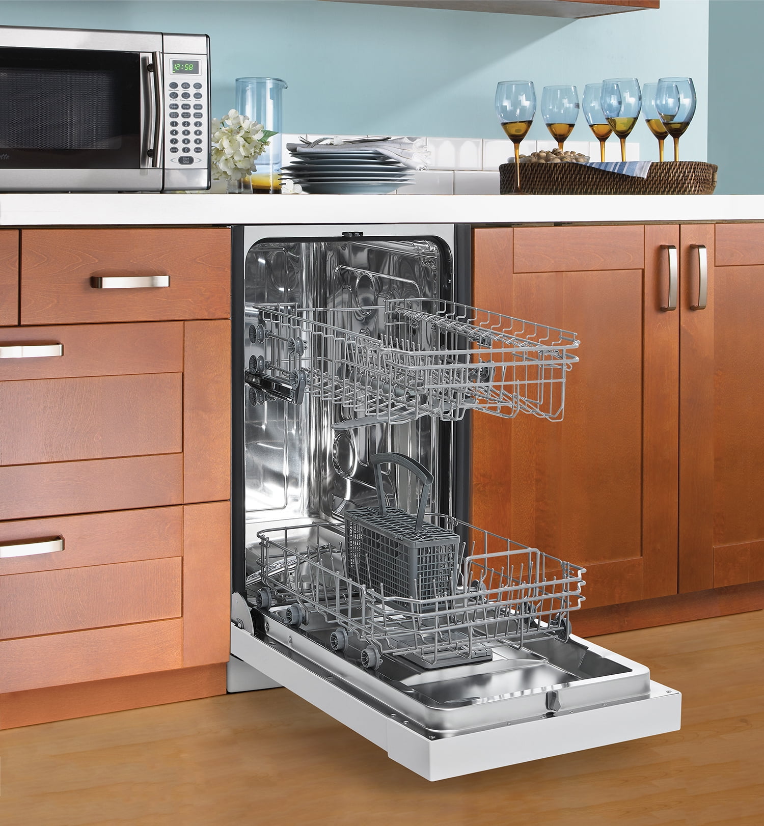 18 Wide Dishwasher Danby 18-inch Built-in Dishwasher DDW1804EW