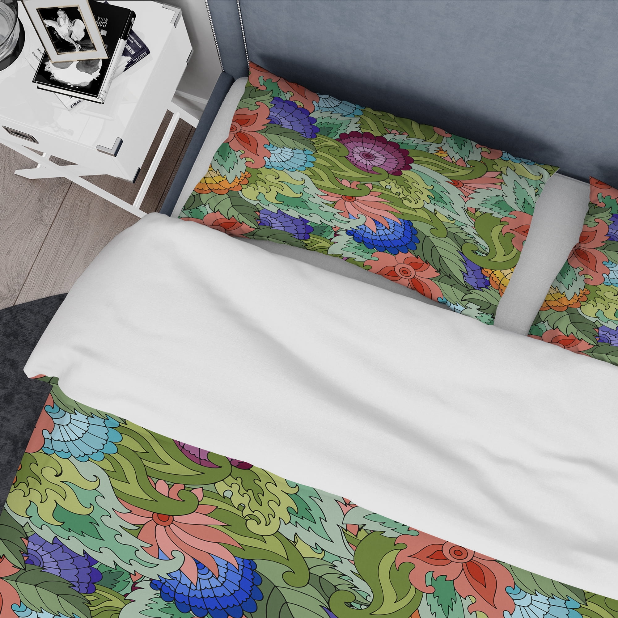 Designart 'Abstract Flowers and Leaves' Traditional Duvet Cover Set