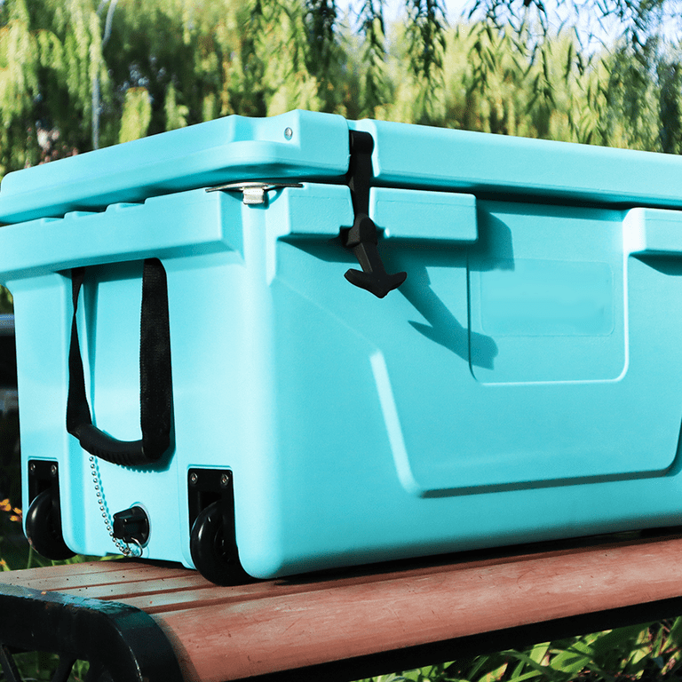 PU Plastic Insulated 45QT Outdoor Freezer Camping Rotomolded Plastic  Cooling Box With Wheels