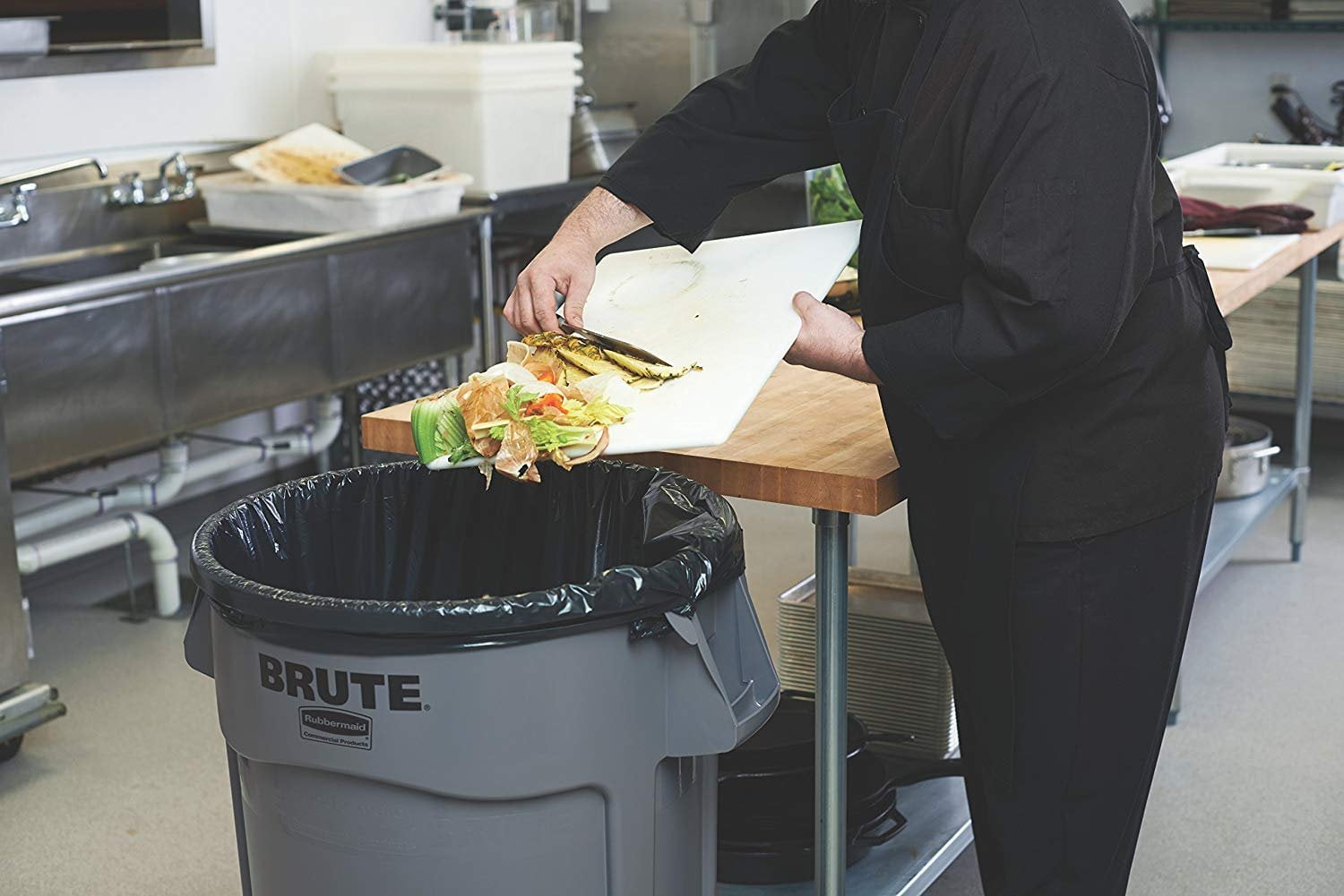 Rubbermaid Commercial Products BRUTE Heavy-Duty Round Trash/Garbage Lid, 10-Gallon, Gray, Compatible with Rubbermaid BRUTE 10-Gallon Can