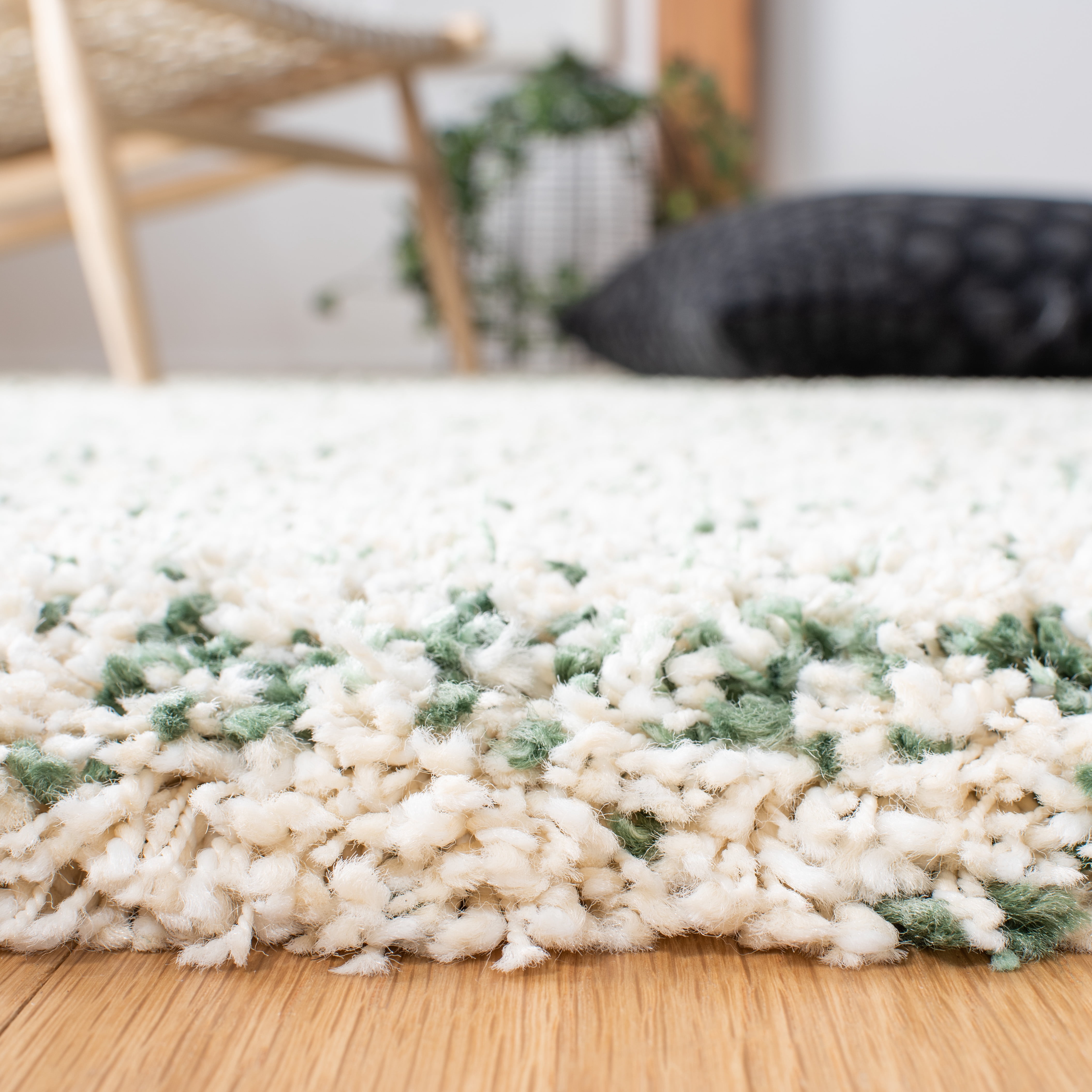 SAFAVIEH Hudson Shag Jaden Striped Area Rug, Ivory/Green, 8' x 10'