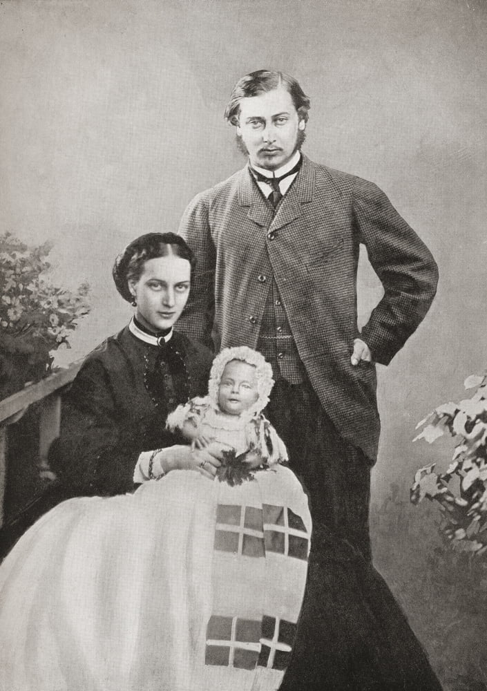 The Prince and Princess of Wales Albert Edward future King Edward VII and Alexandra with their new-born son Albert Victor in 1864 From Edward VII His Life and Times published 1910 Canvas Art - Ken Wel