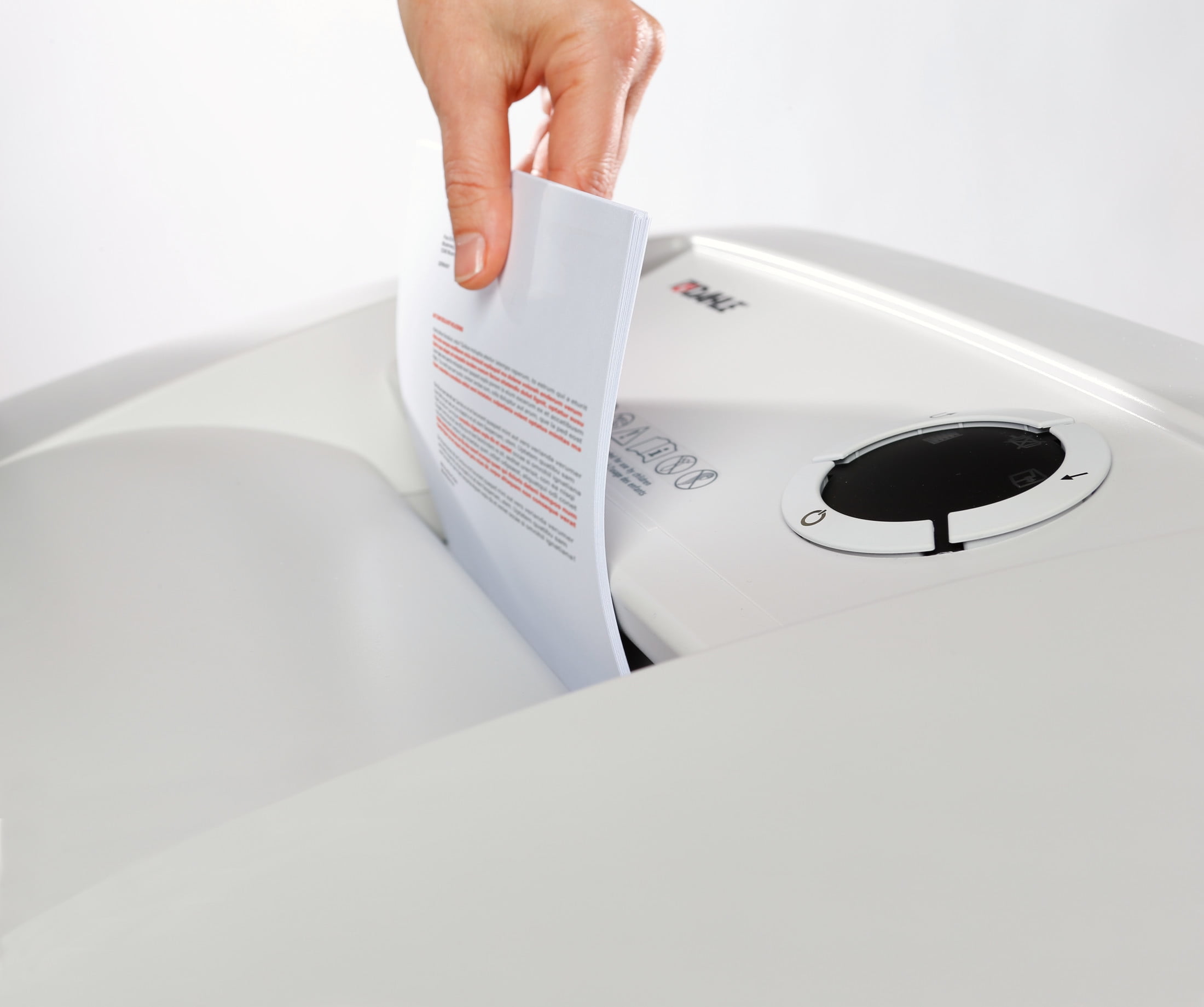 Dahle 40530 Paper Shredder w/Auto Oiler, German Engineered, Extreme Cross Cut, 10 Sheet Max, Level P-6