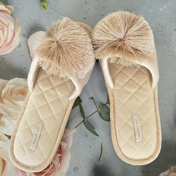 DrifWoo Women’s Fuzzy Pom-Pom Slippers Soft Plush Open-Toe Shoes Size 6.5-7