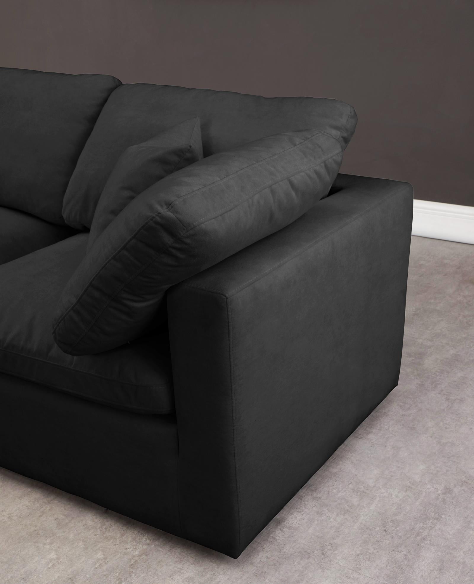 Black 2024 cloud sectional