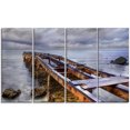 thumbnail image 2 of Vieux Quai Rouillé par Jour Nuageux, 2 of 3
