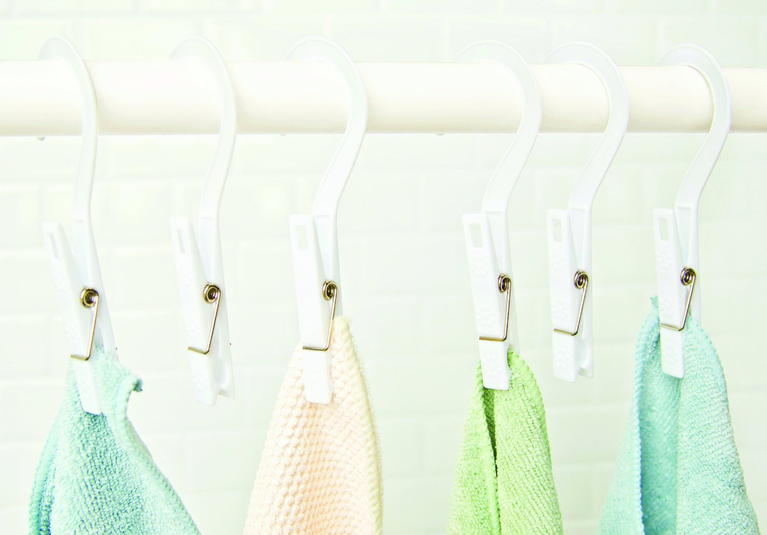 Fox Run Laundry Hook/Clips Clothespin Hangers Pins Set 10 Rack Organizer  Plastic