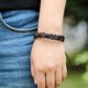 thumbnail image 4 of Jumpingount de cuero tejido para hombre y mujer, 2 uds., Retro con personalidad para amantes, brazalete para parejas Ropa, zapatos y accesorios Miscelánea, 4 of 6