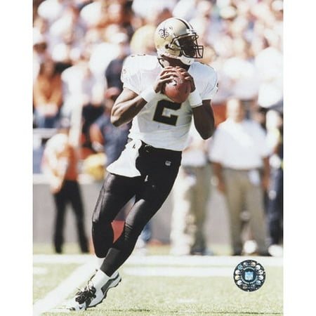 NFL - Aaron Brooks Photograph | Details: New Orleans Saints, 8x10, Unsigned