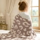 thumbnail image 3 of Manta Reversible Amélie Home Leopardo 125x150 cm Beige, 3 of 9