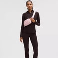 thumbnail image 2 of Riñonera lululemon Everywhere 1 L Blissful Pink, 2 of 5