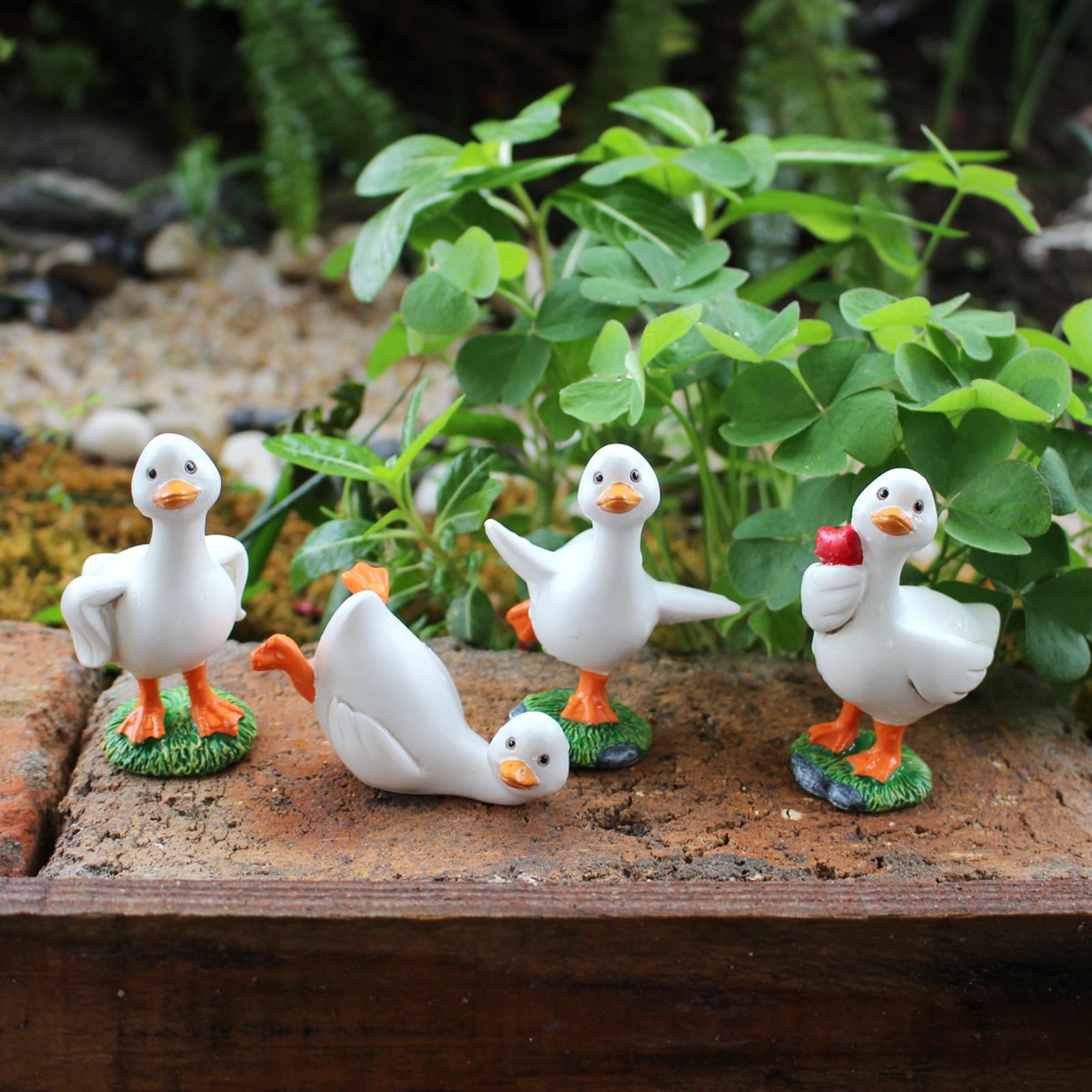 Bothyi 4Pcs Duck Garden Statues Animal Sculptures Outside Gift Funny Cafe Lawn Ornament