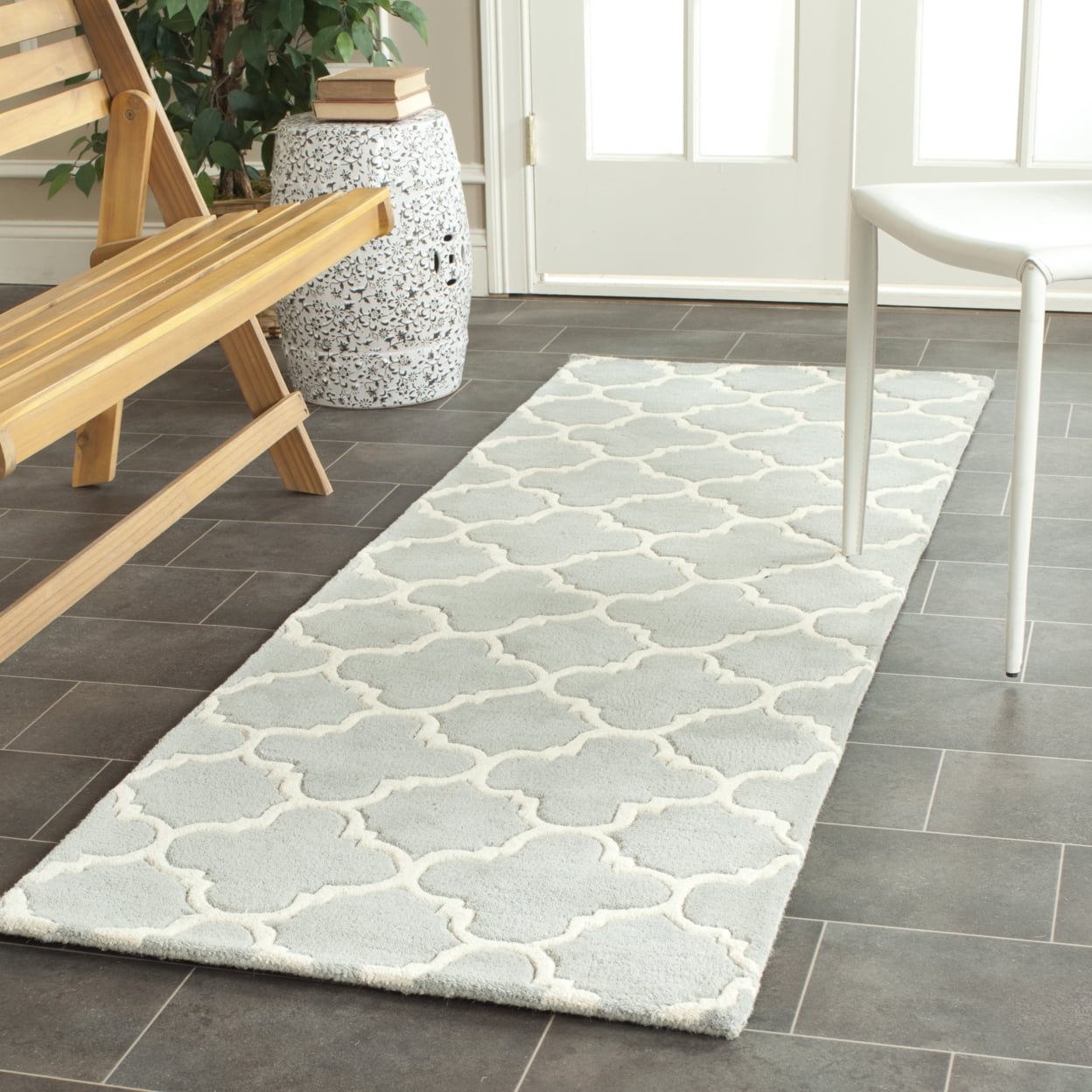 SAFAVIEH Chatham Jacob Geometric Quatrefoil Wool Area Rug, Grey/Ivory, 3' x 5'