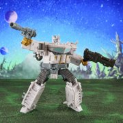 Hasbro Collectibles - Transformers - Legacy Evolution - Leader Class Nova Prime