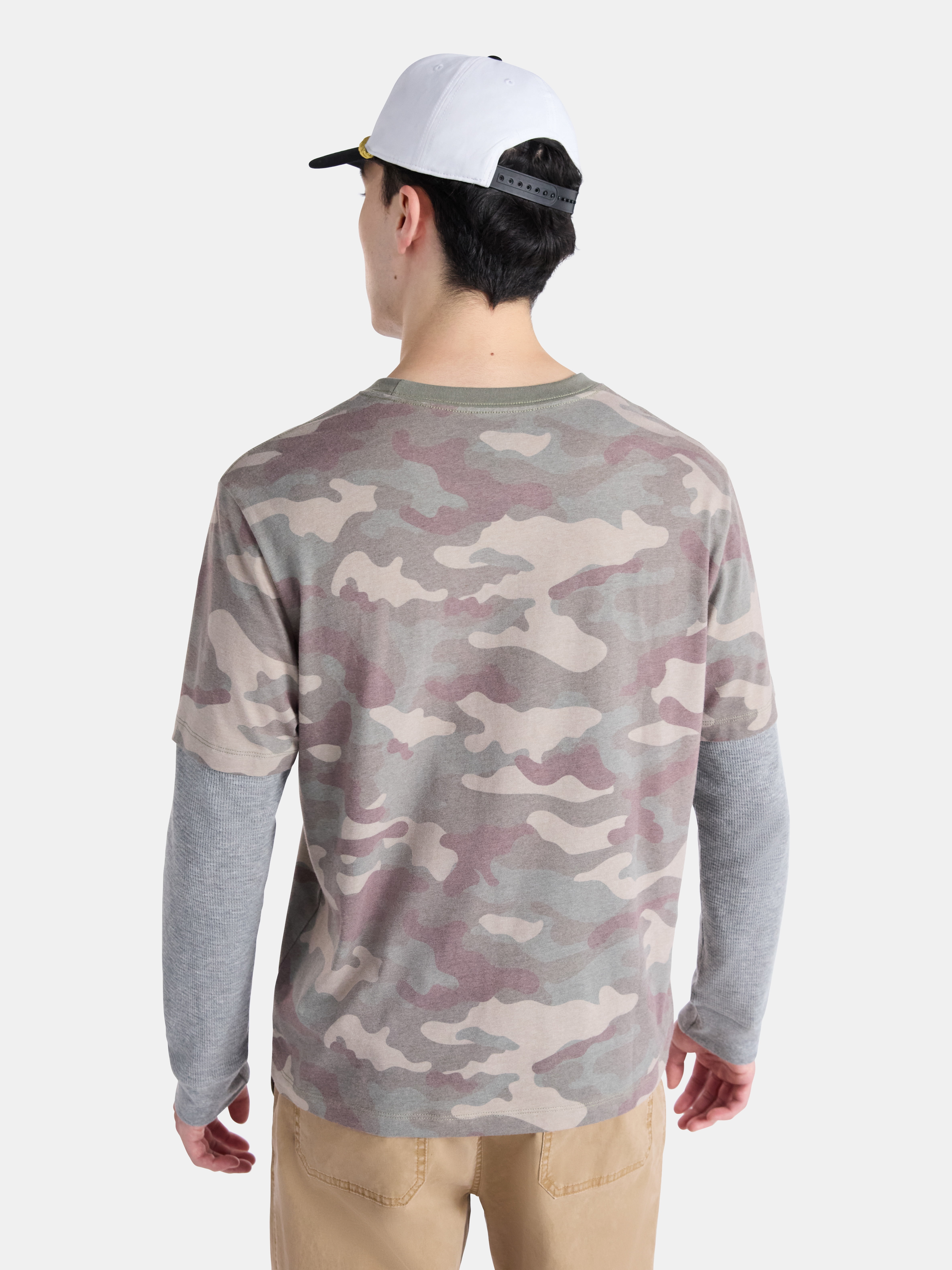 Netflix Stranger Things Graphic T-Shirt with Long Sleeve Thermal Sleeves from No Boundaries, Men’s and Big Men’s