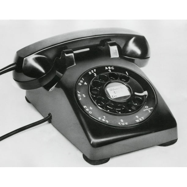 Western Electric Model 500 Rotary Dial Telephone Made In The 1950s It Remained The Bell Systems