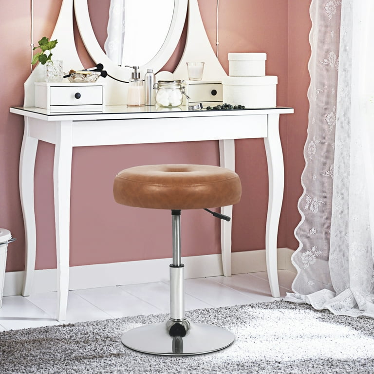 Makeup stool for bathroom outlet