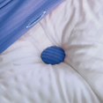 thumbnail image 4 of Almohada en forma de cuña para la cama, diseñada con tela de terciopelo de primera calidad para máxima comodidad y estilo en su acogedor oasis junto a la cama, 4 of 7