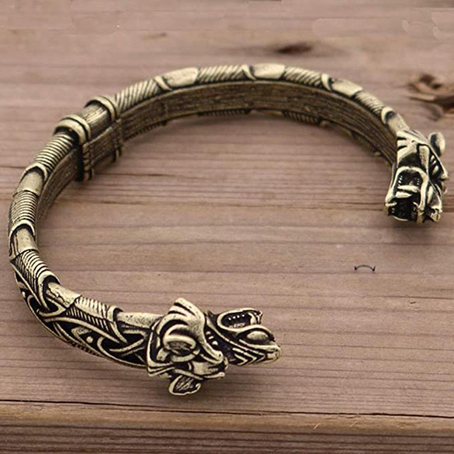 Pulsera hecha a mano Anillo de brazo de metal nórdico Brazalete de pulsera con cabeza de lobo vikingo hecho a mano