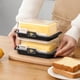thumbnail image 4 of Caja de almacenamiento con divisores | Caja divisora para rebanadas de queso | Plástico multicolor | Almacenamiento sellado para alimentos frescos | Gran capacidad | Control de porciones |, 4 of 6
