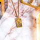thumbnail image 2 of JeenMata Collar de Tarot - El Mago - Joyas con Colgante de Tarot Personalizadas para Unisex en Baño de Oro Amarillo, 2 of 6