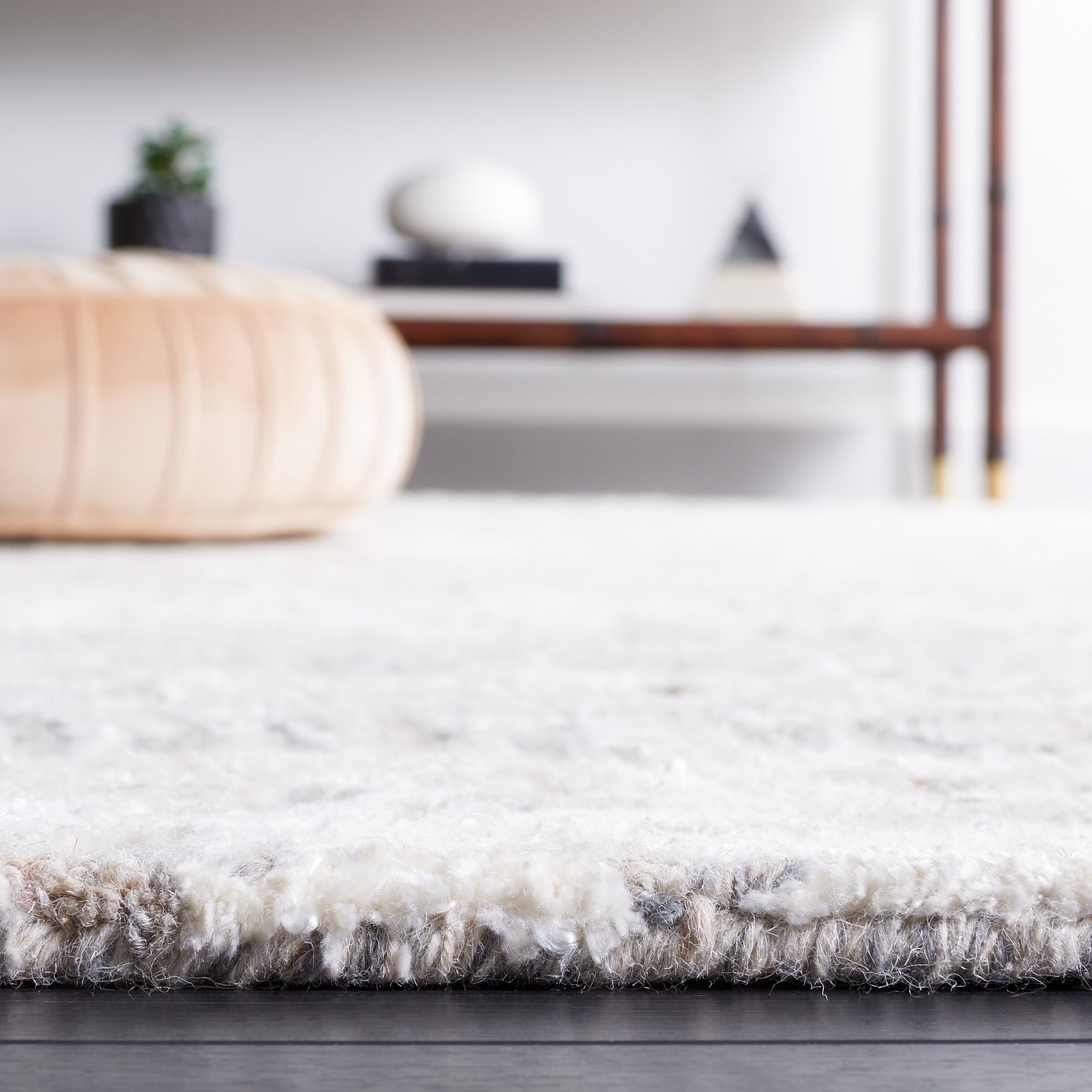 SAFAVIEH (サファビア)プラッシュエリアラグ アイボリー/グレー SAFAVIEH Natura Light Gray/Ivory 8 ft. x 10 ft. Gradient Area Rug