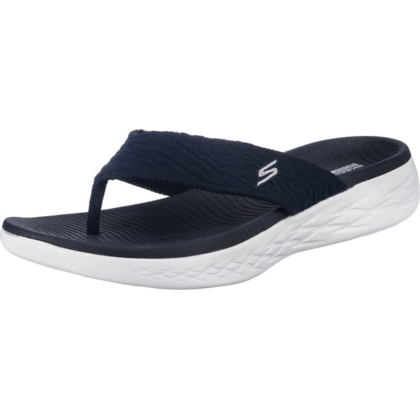 Chancletas Skechers On-The-Go 600 Sunny para mujer, color azul marino, talla 10
