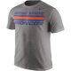 thumbnail image 1 of Nike - Camiseta con gráfico de rayas universitarias para hombre, gris, pequeña Nike Camiseta gráfica, 1 of 1