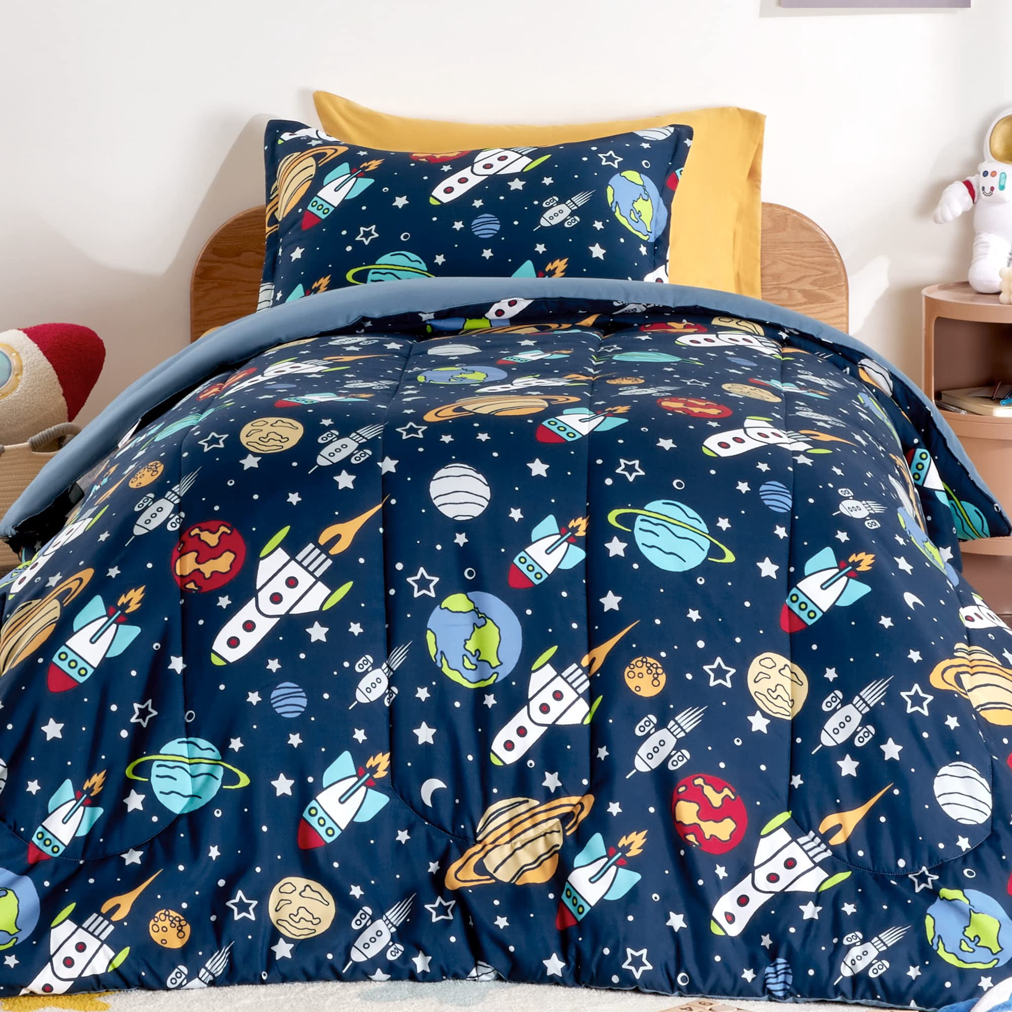 Sleep Zone Kids Bedding Comforter Set Twin/Twin Xl Size - Super Soft & Cute Printed 2-Piece Comforter Set All Seasons for Boys, Girls, Fade Resistant, Machine Washable, Rocket Galaxy