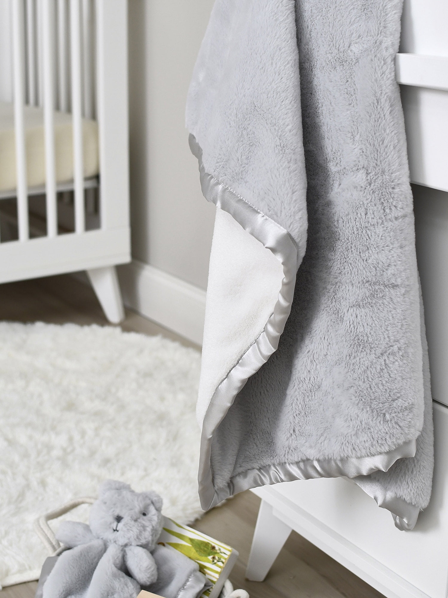 Gerber Baby Boy or Girl Gender Neutral Ultra Plush Security Blanket with Satin Trim