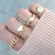 thumbnail image 2 of Xihbxyly Anillo Geométrico Chapado En Oro, Joyería de Aleación con Formas Únicas, Diseño Exquisito, Ideal para Uso Diario, Festivales, Talla Única., 2 of 6