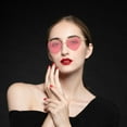 thumbnail image 1 of de sol únicas en corazón con protección para mujeres, Colcomx Gafas de sol de mujer, 1 of 8