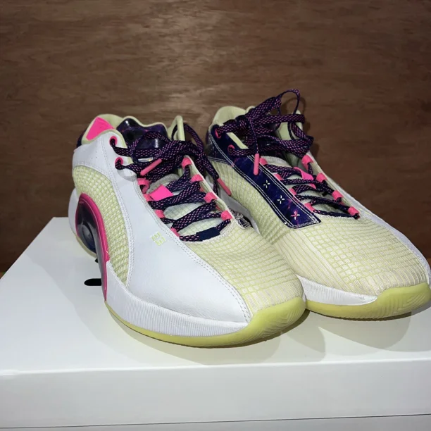 Ni - ke Ni - ke Air Jordan XXXV 35 Luca White Purple Men’s Size 14(wrong Box)