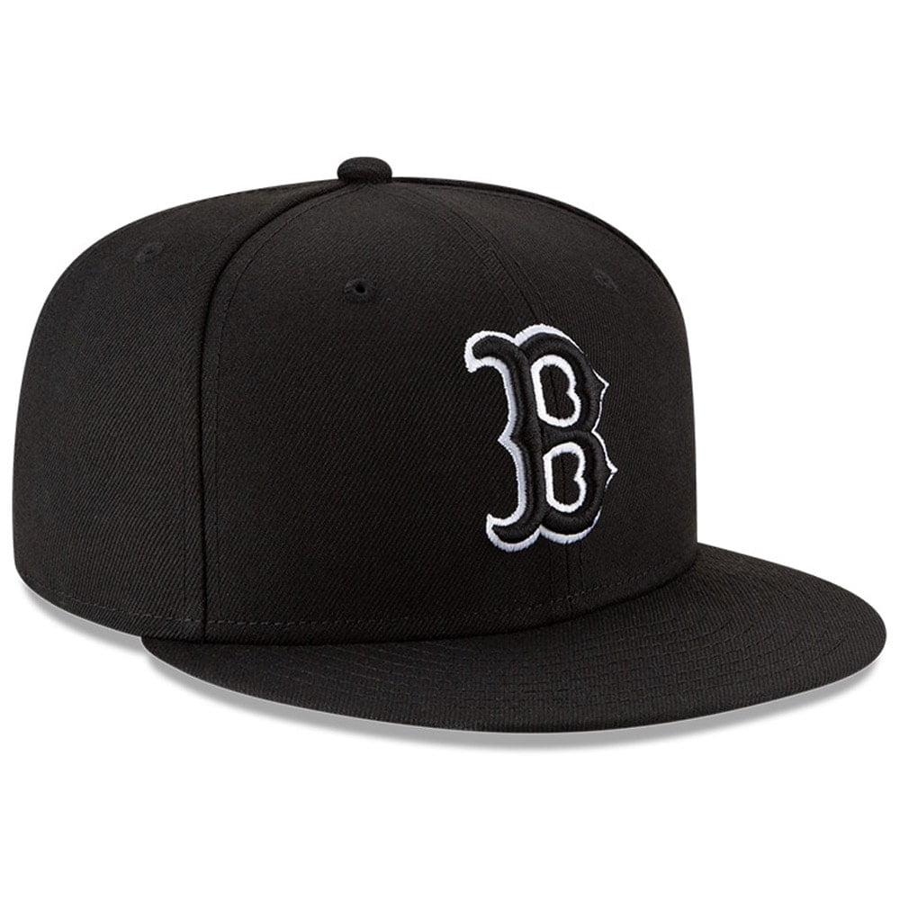 black b fitted hat