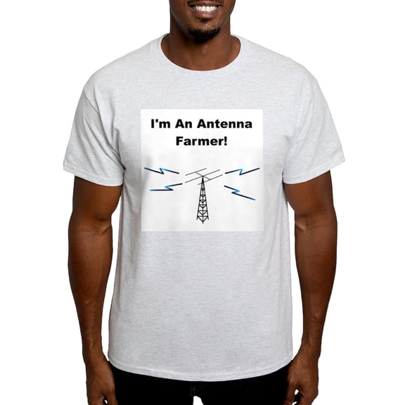 CafePress - I'm An Antenna Farmer Light T Shirt - Men's Classic Graphic T-Shirt