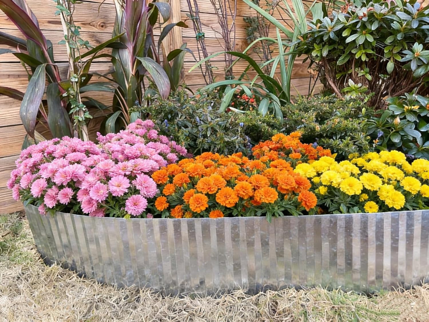 Tramull Corrugated Garden Edging Border,10" x 60' Landscape Paver Edging, Tall Landscape Edging, Fence for Garden, Flower Bed, Lawn and Landscape Edging (Silver)