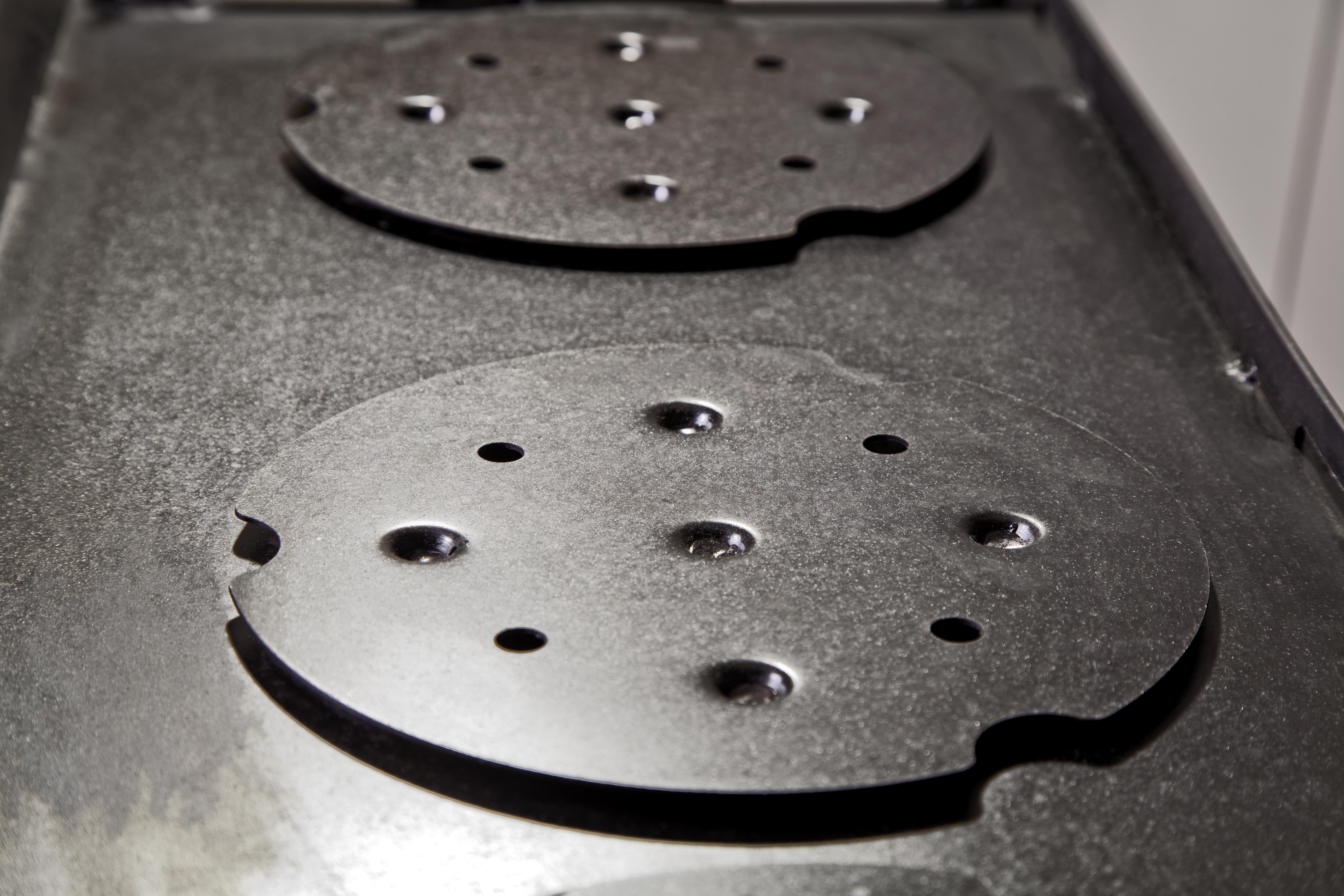 Camp Chef Heavy Duty Steel Deluxe Griddle with Builtin Grease Drain