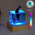 thumbnail image 4 of Adorno de resina marina luminosa con luz USB de 7 colores - Luz nocturna azul de ballena oceánica para decoración de dormitorios y oficinas, 4 of 7