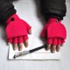 thumbnail image 2 of Qarigey 1 par de guantes sin dedos, accesorio de ropa sencillo y cómodo de Color sólido, guante de punto Convertible para niñas para invierno guantes y mitones Rosa roja Qarigey AP009852-06, 2 of 6