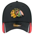 thumbnail image 2 of Men's New Era  Black Chicago Blackhawks Linear Featherweight 39THIRTY Flex Hat, 2 of 6