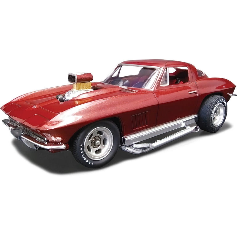MPC, 1/25 Scale Model Kit, 1967 Chevy Corvette Stingray Streaker