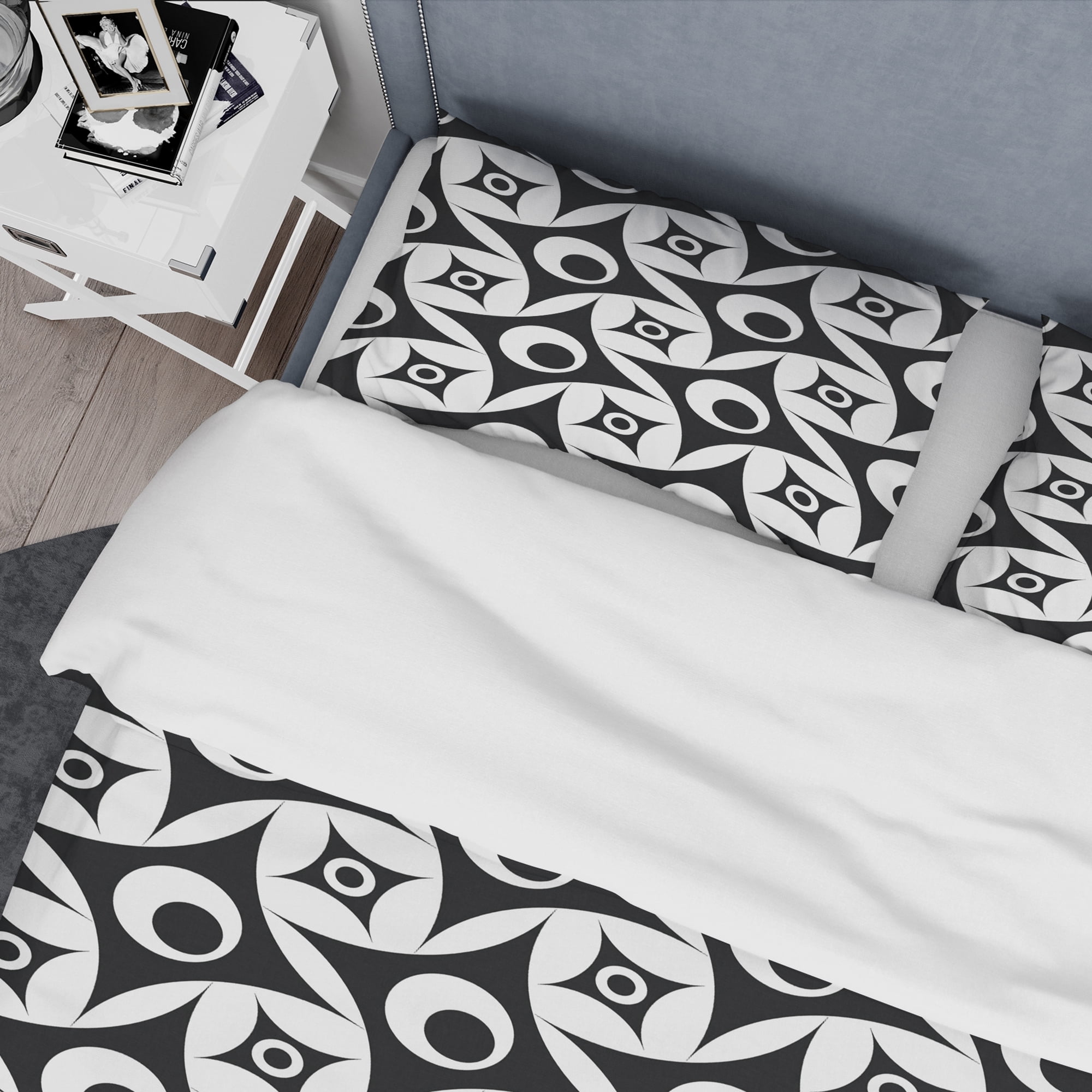 Designart 'Monochrome Geometric Pattern VII' Mid-Century Modern Duvet Cover Set