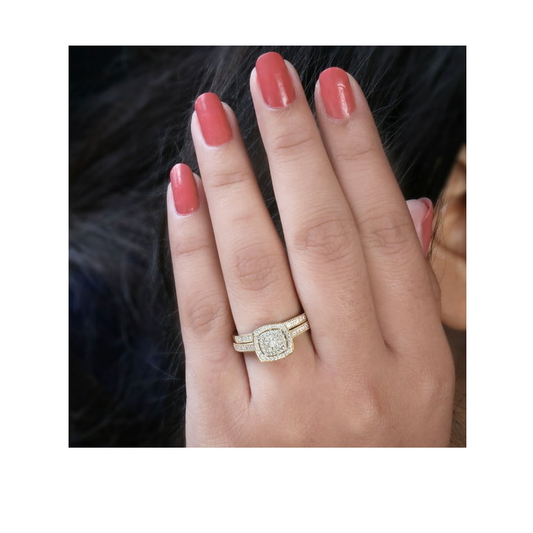 10K White Gold Multi-Stone Diamond 1/3 ct tw Engagement Ring 10K White Gold Multi-Stone Diamond 1/3 ct tw Engagement Ring