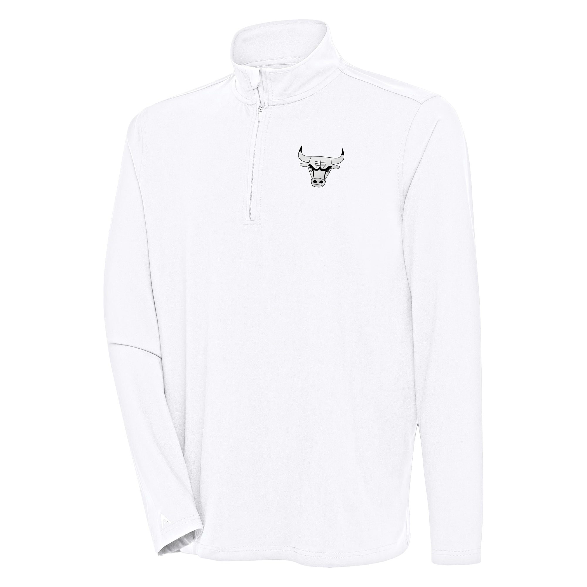 Men's Antigua White Chicago Bulls Hunk Quarter-Zip Top