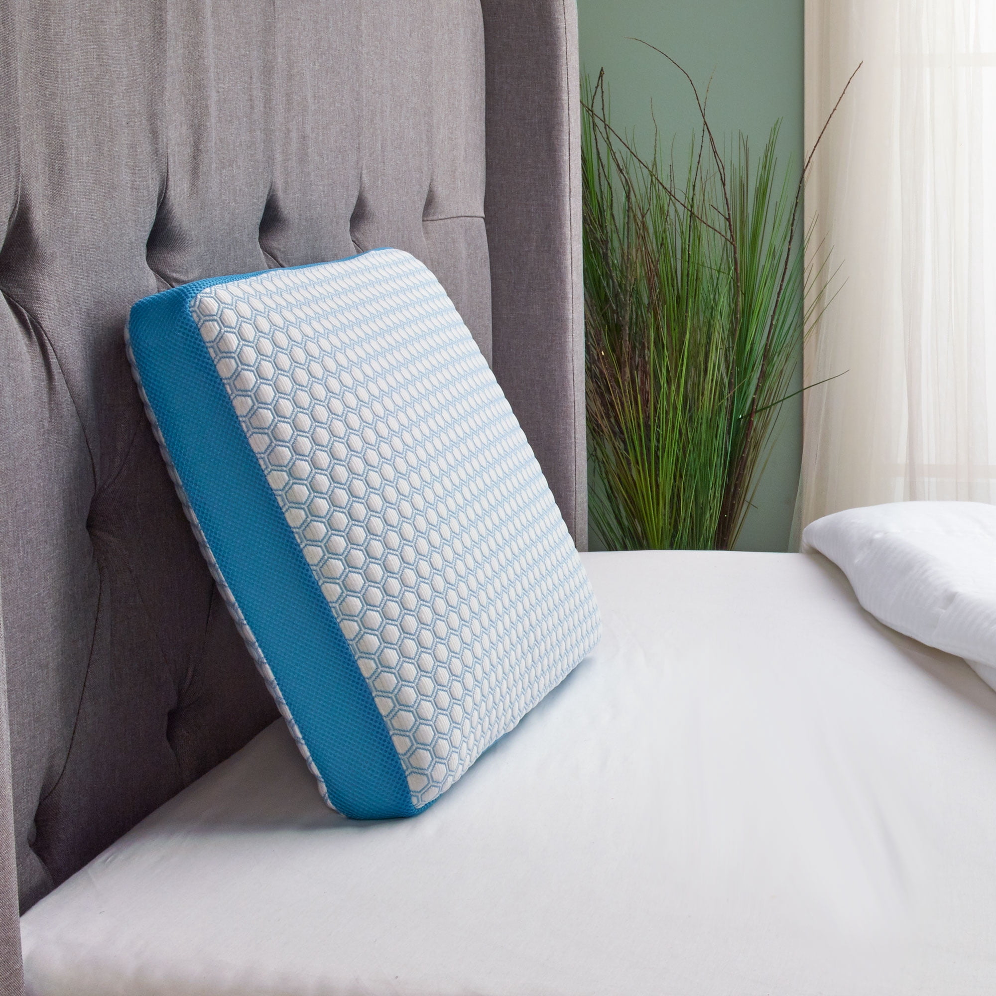 TruCool Side Sleeper Pillow Featuring Serene Foam for Adults, Standard/Queen