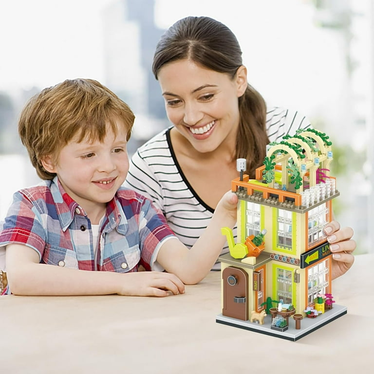 Vyytoz 3-in-1 Coffee House Building Set With Light, 875Pcs City Café Model, Creative Display Toy, Street View Collection