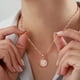 thumbnail image 4 of Collar Ursteel Initial M chapado en oro rosa con capas de 46 cm, 4 of 7