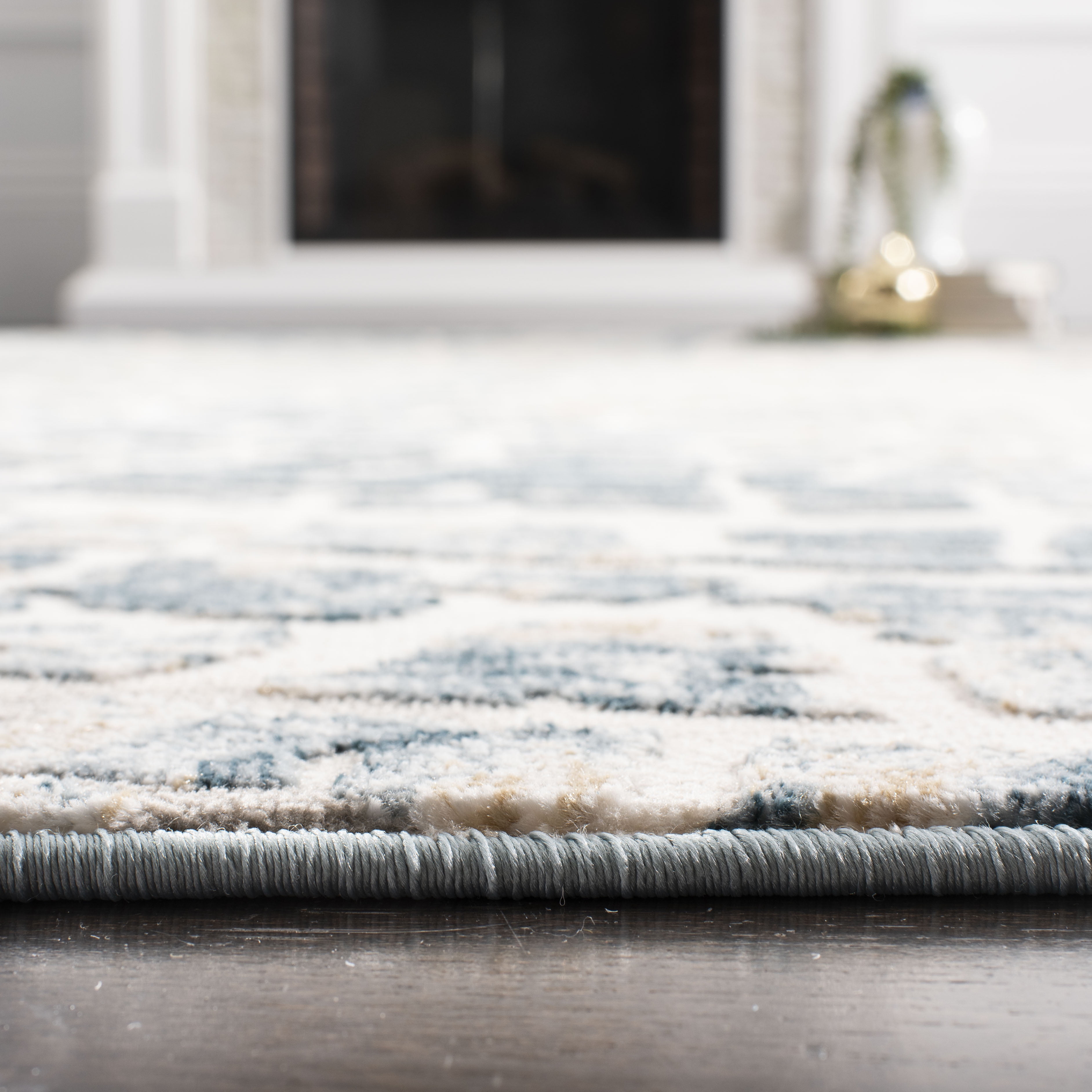 SAFAVIEH Vogue Zowie Abstract Area Rug, Ivory/Teal, 6'7" x 6'7" Square