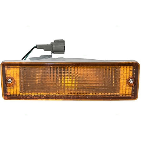 Right Turn Signal / Parking Light Assembly - Compatible with 1995 - 1997 Nissan Pickup 1996